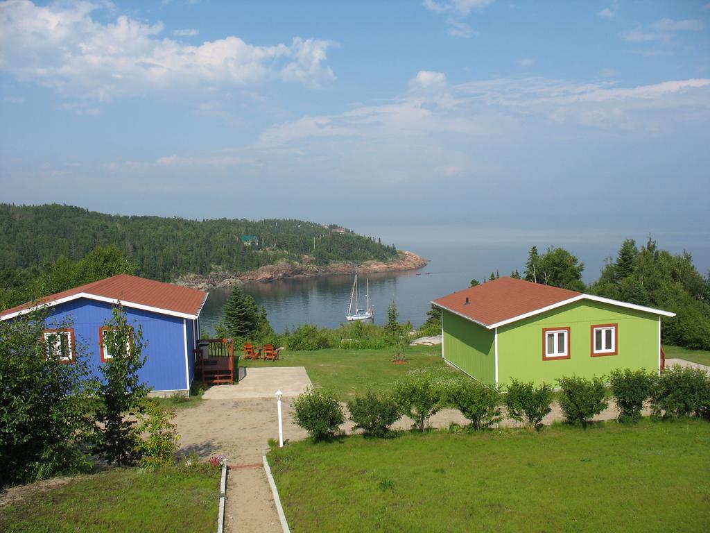 Les Chalets Au Bord De La Mer Les Escoumins Exteriör bild