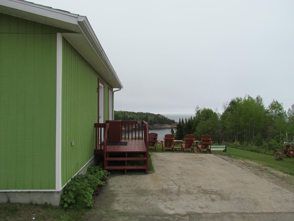 Les Chalets Au Bord De La Mer Les Escoumins Rum bild